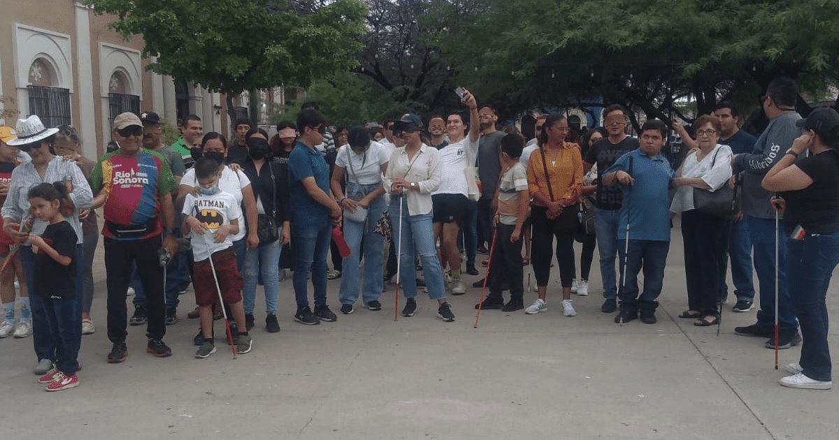 Realizan primera edición de la Caminata a Ciegas en Hermosillo