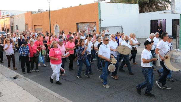 Casa Club de Jubilados del Isssteson celebra aniversario