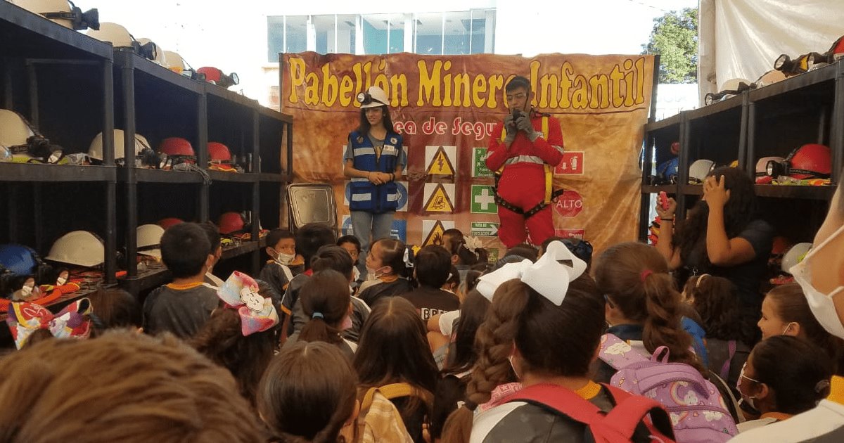 Próximos ingenieros comparten su sabiduría en el Pabellón Minero Infantil