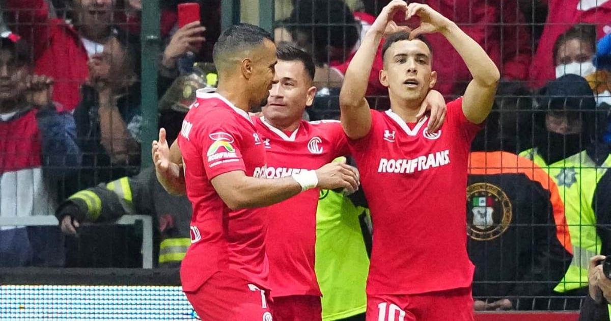 Toluca deja herido al América en el infierno