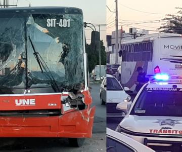 Camión urbano y privado protagonizan accidente en bulevar Luis Encinas