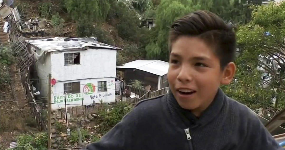 Apoya Grupo Firme a niño que canta a la frontera