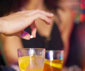 Sumisión química: proponen cárcel para quienes adulteren bebidas