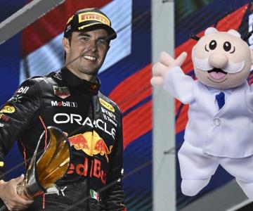 Checo Pérez tendrá su propio peluche de Dr. Simi