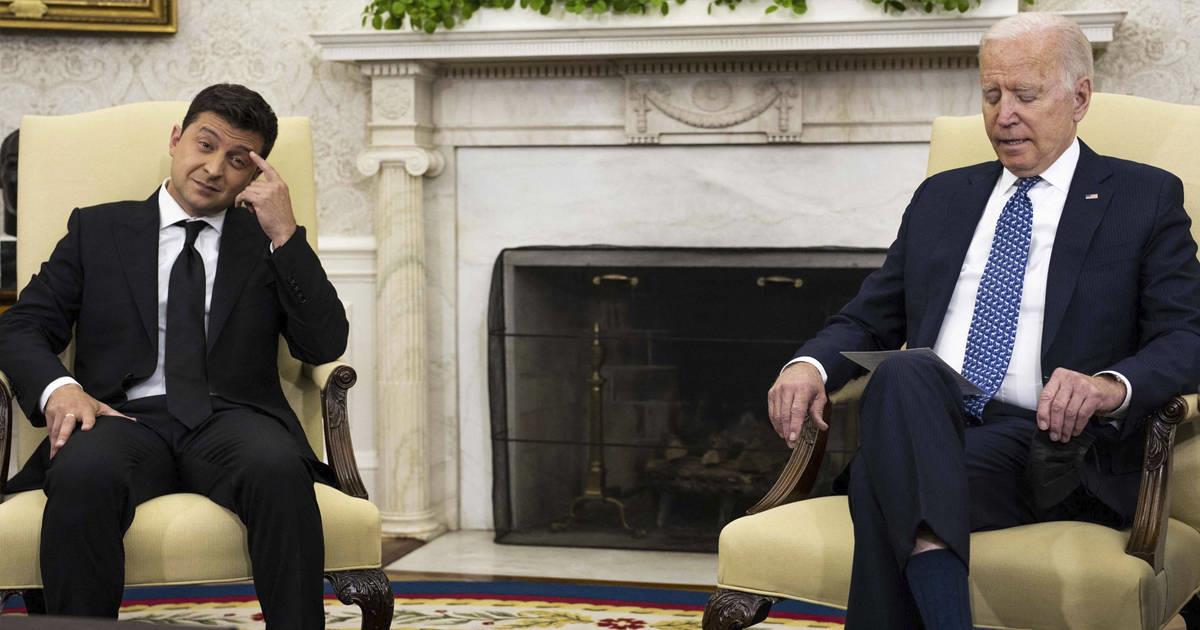 Joe Biden tiene acalorada discusión con presidente de Ucrania