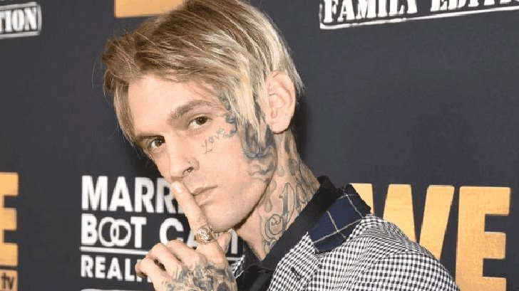 Encuentran sin vida al rapero Aaron Carter