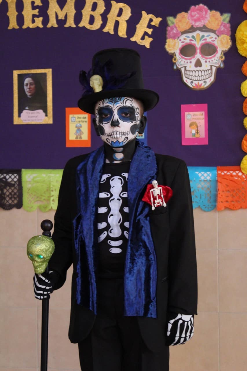 Festeja Colegio Lux el Día de Muertos