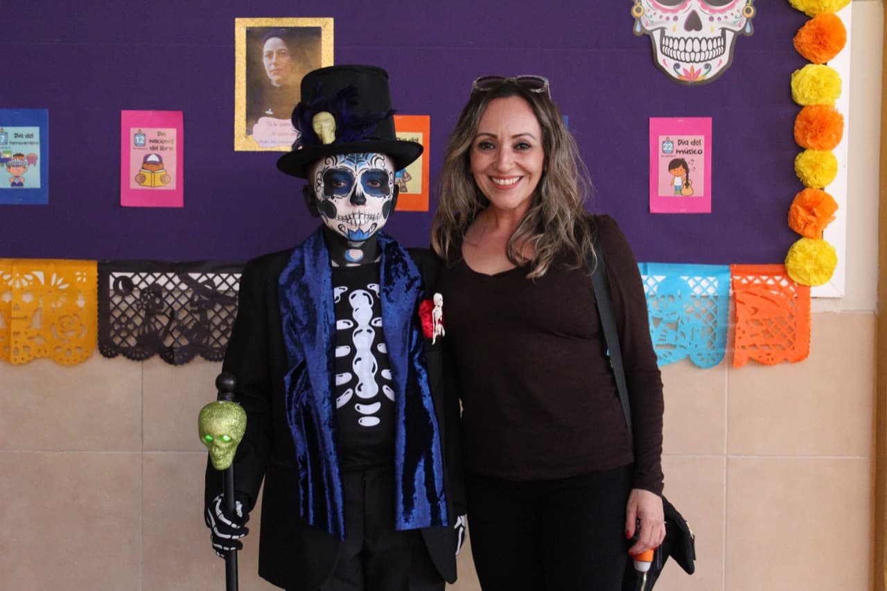 Festeja Colegio Lux el Día de Muertos