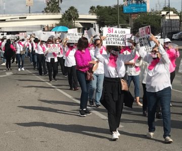 Caos vial: cierran cruce por manifestación en Hermosillo