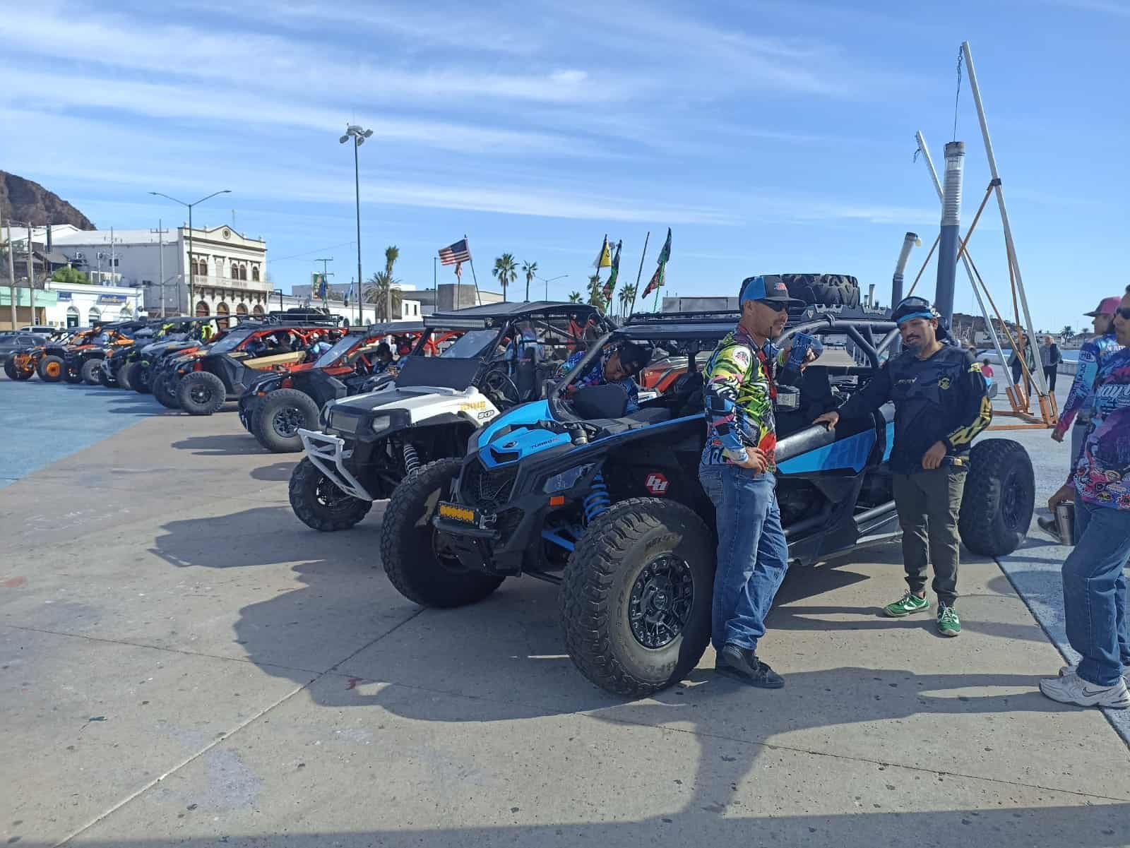 Carros todoterreno se reúnen para recorrer Guaymas y San Carlos