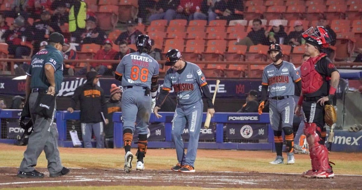 Naranjeros de Hermosillo mantiene el camino a la cima