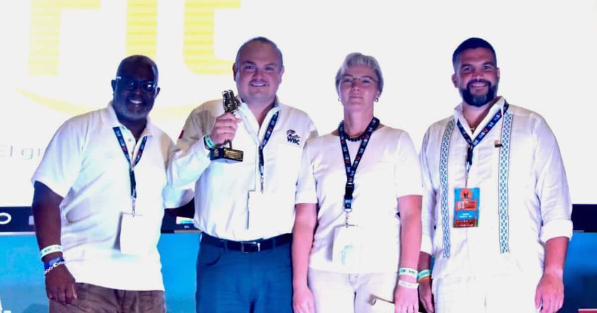 CMB nombra a Ricardo Monreal como el Mejor Médico del 2022