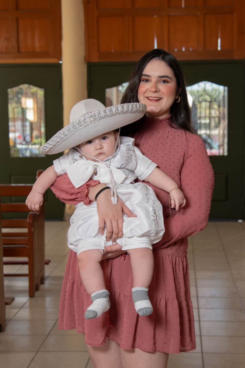 Ingresa José Enrique a la fe católica