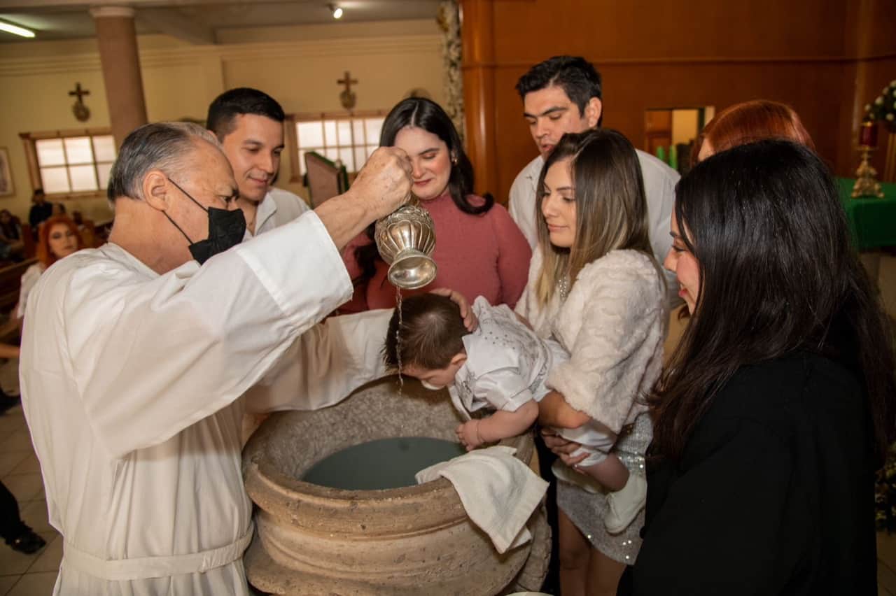 Ingresa José Enrique a la fe católica