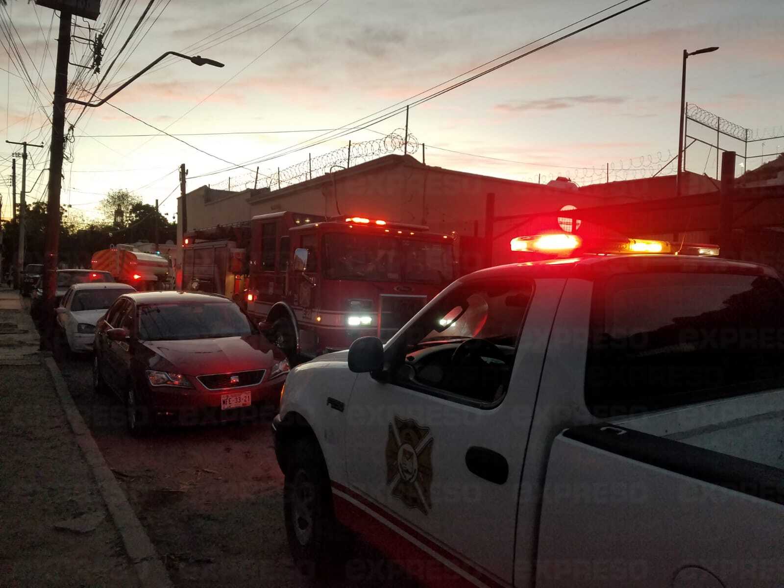 Perros ocasionan incendio de tanques de gas en el centro de Hermosillo