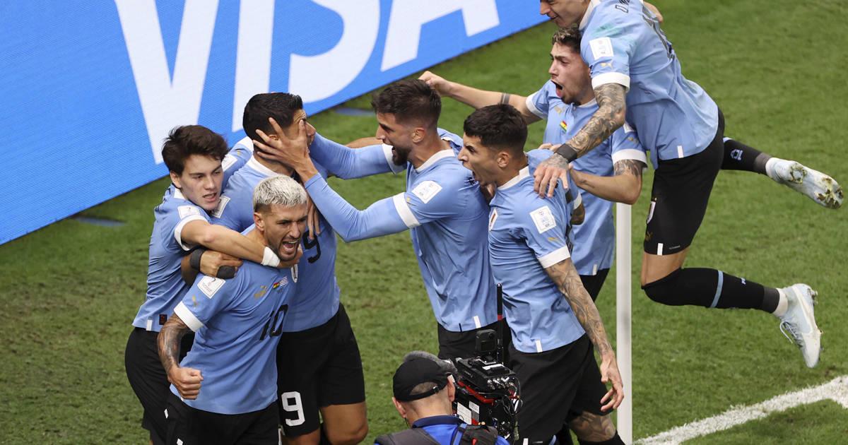 Uruguay vence a Ghana pero son eliminados de la fase de grupos