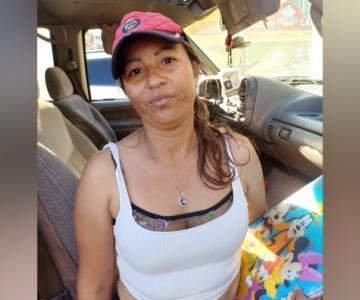 Madre pide apoyo en las calles para su hijo con leucemia
