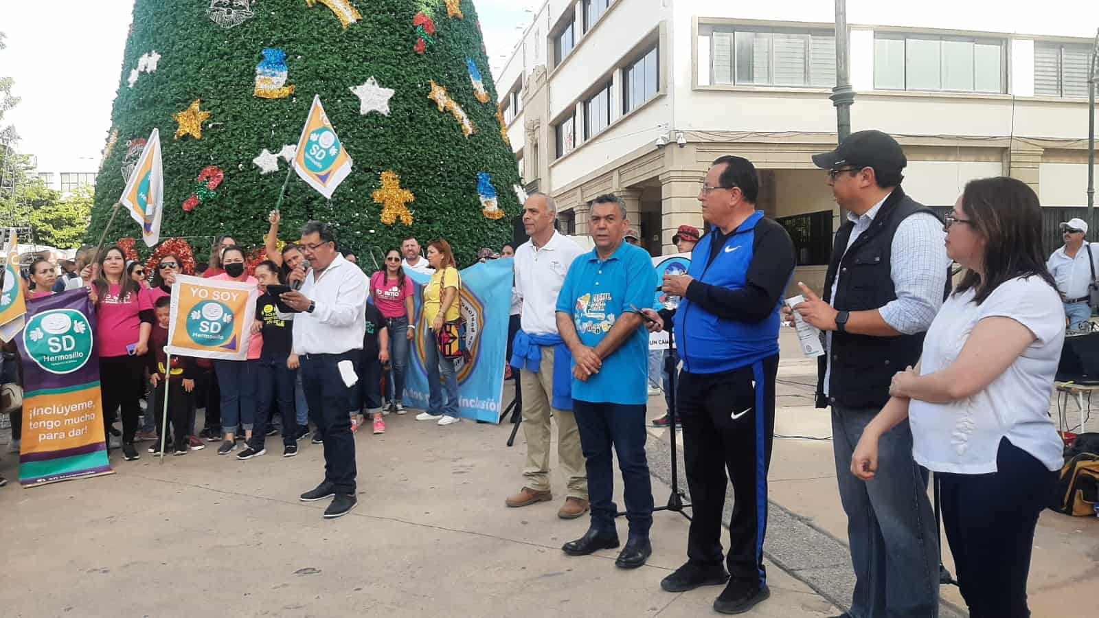 Marchan por las personas con discapacidad en Hermosillo