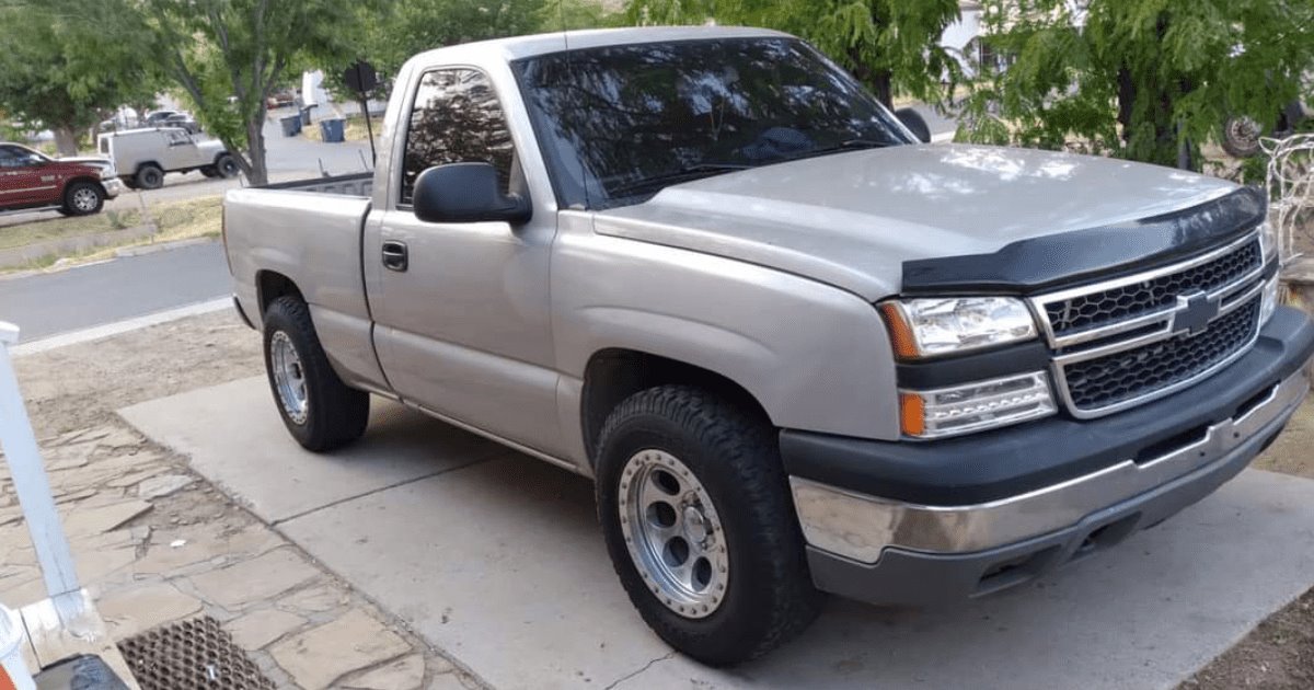 Roban camioneta a estadounidense que visitó Guaymas; piden apoyo