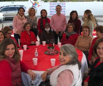 Agrupación George Papanicolaou celebra posada con pacientes