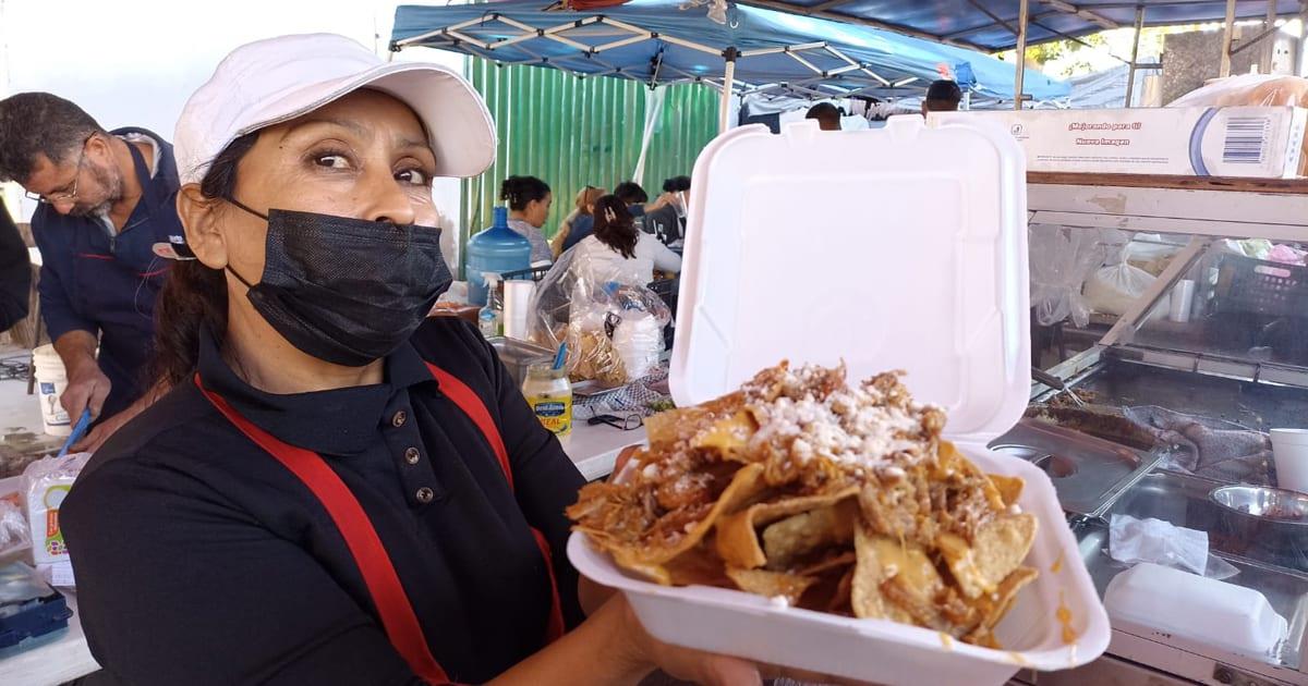 Tianguis de la calle Yáñez en Guaymas destaca en sabor