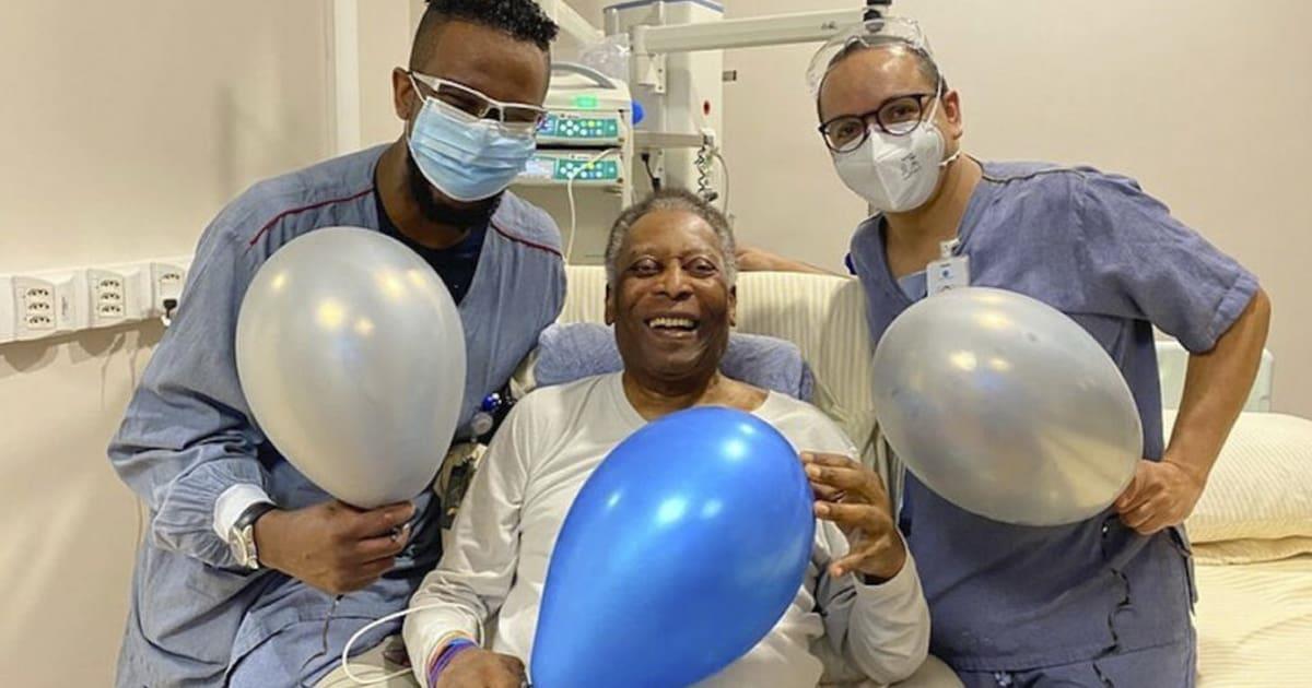 Pelé hace emotivas videollamadas desde el hospital con su familia