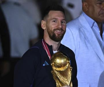 Messi sorprende con regalo a hija de exjugador de la India