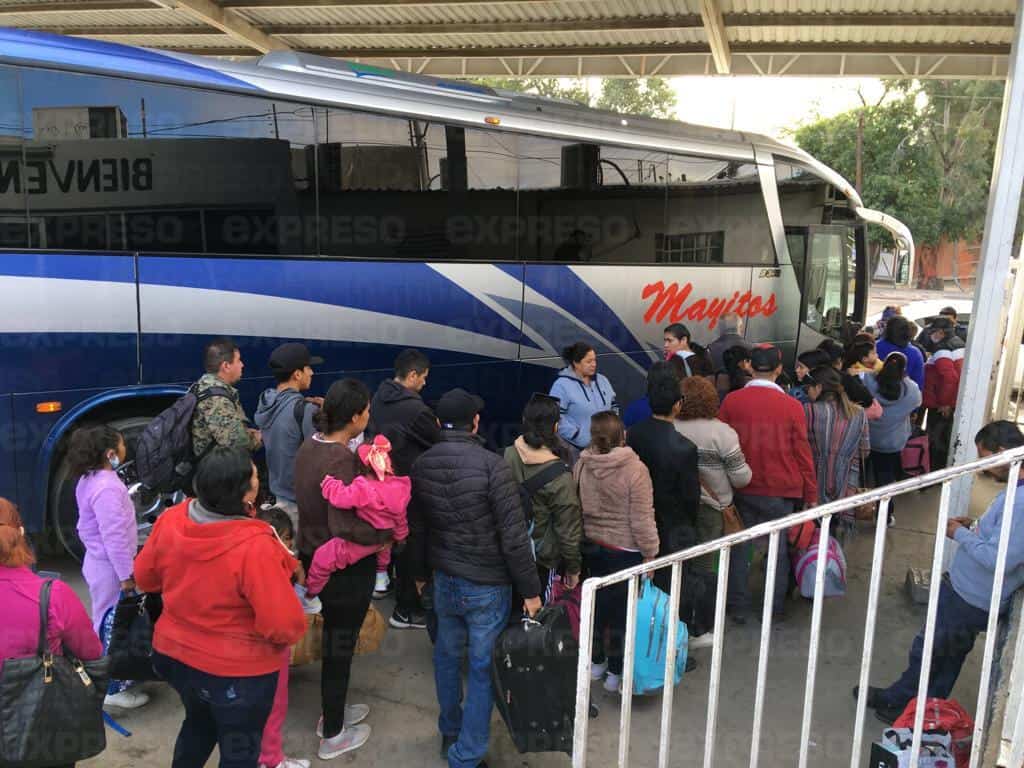 ¡Buen viaje! Centrales de autobuses lucen repletas a horas para Año Nuevo