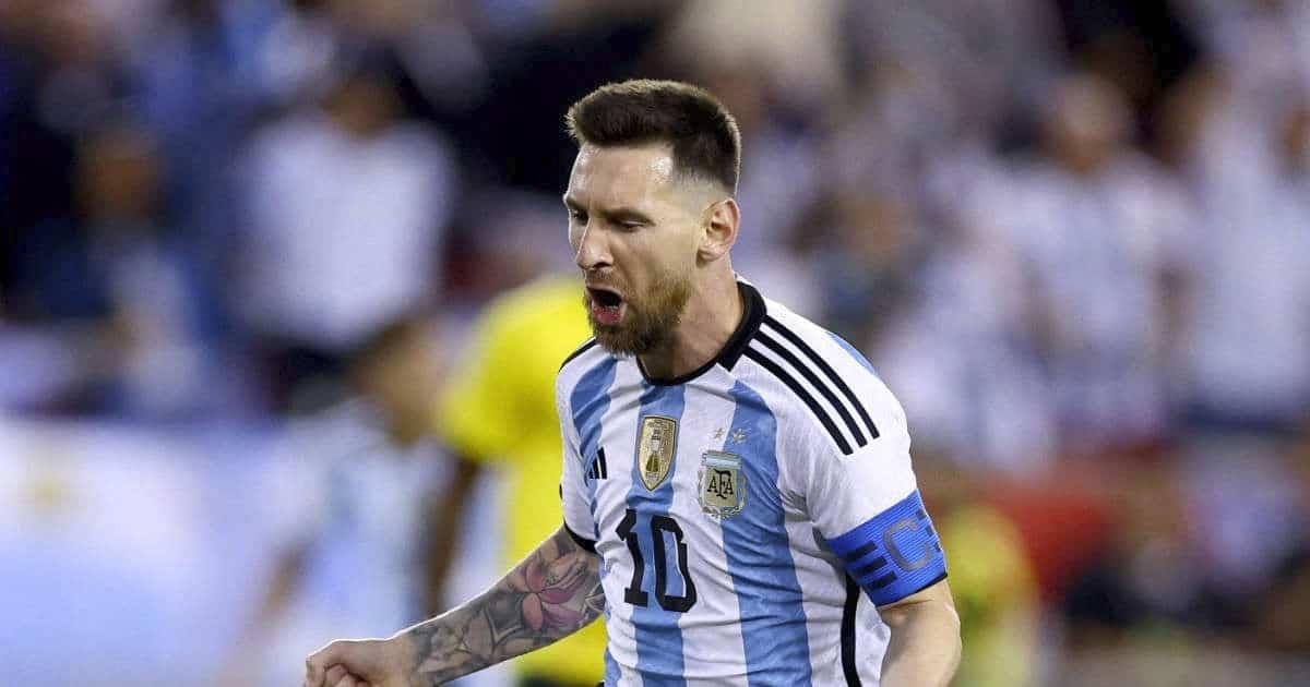 Messi pide a fans no grabarlo y respetar su espacio