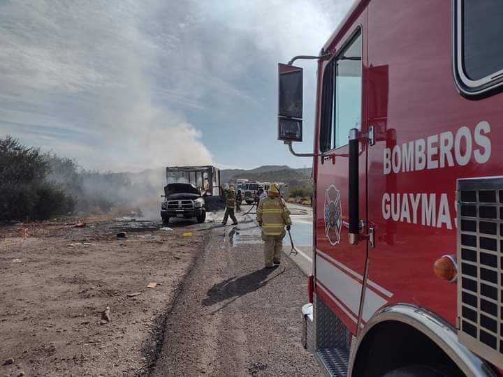 Camión de carga sufre incendio en carretera San José-San Judas Tadeo