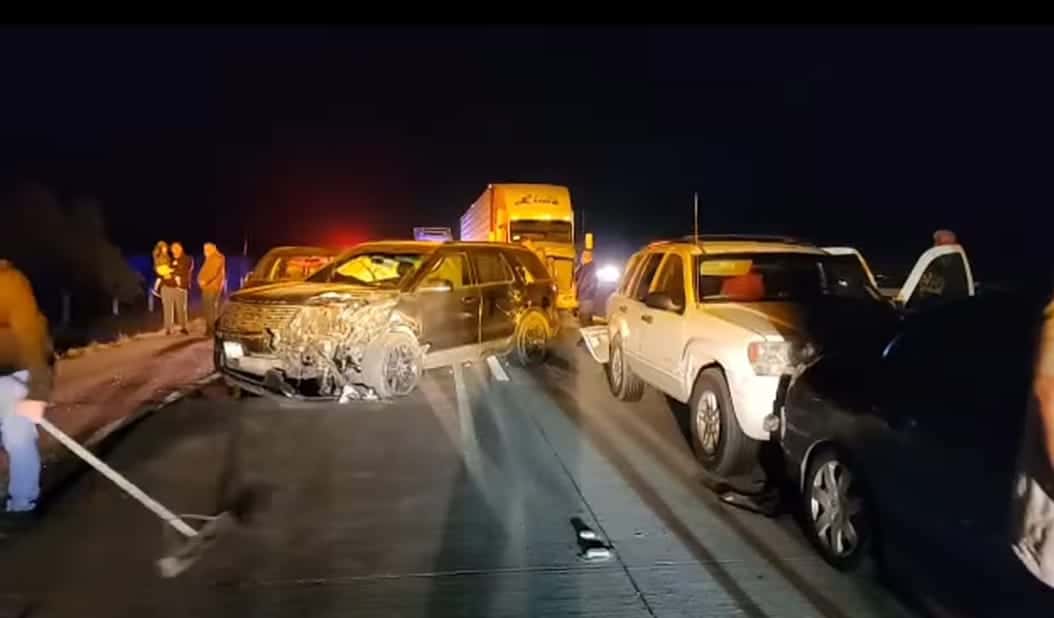 Choque múltiple en carretera Guaymas-Obregón deja 5 lesionados