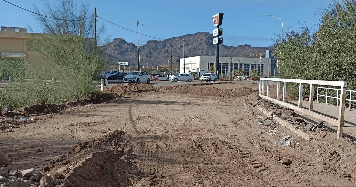 Fango retrasa rehabilitación de la avenida Tecnológico de Guaymas