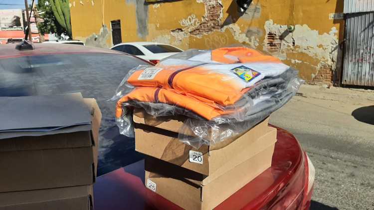 Padres valoran ahorro en uniformes, aún y con larga espera para recogerlos