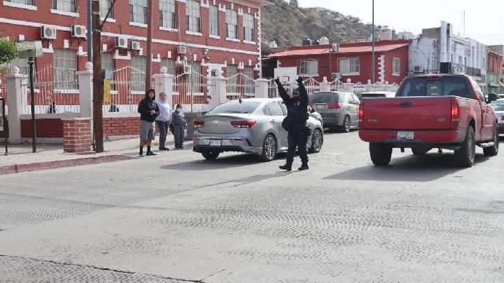 Tránsito vigila accesos en escuelas de Nogales