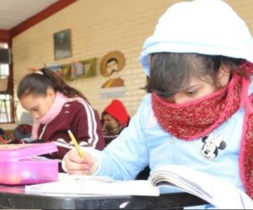 Modifican horario de clases por bajas temperaturas en escuelas de Sonora