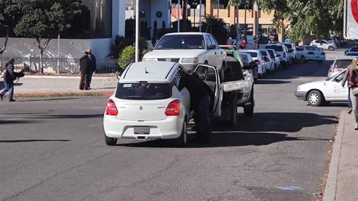 Esto es lo que cuesta estacionarse en zonas prohibidas