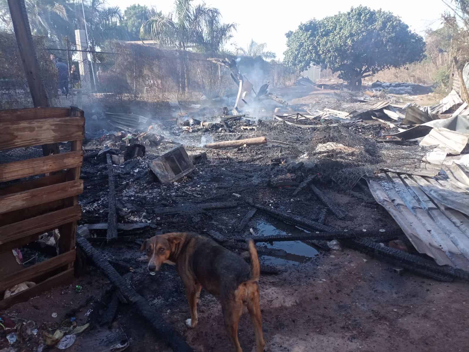 Familia lo pierde todo en incendio; solicitan apoyo de navojoenses
