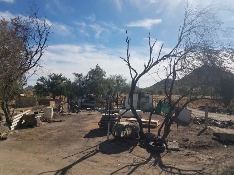 Perdieron todo en un incendio, ahora piden apoyo para hacer su casa