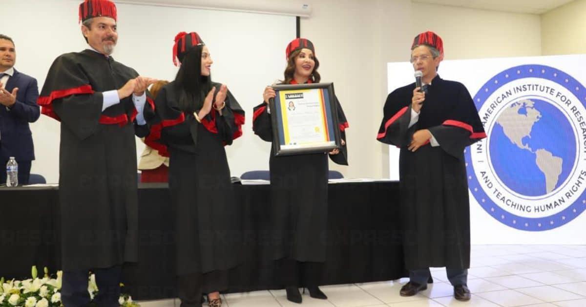 Dra. Ana Luisa Chávez recibe Doctorado Honoris Causa en Derechos Humanos