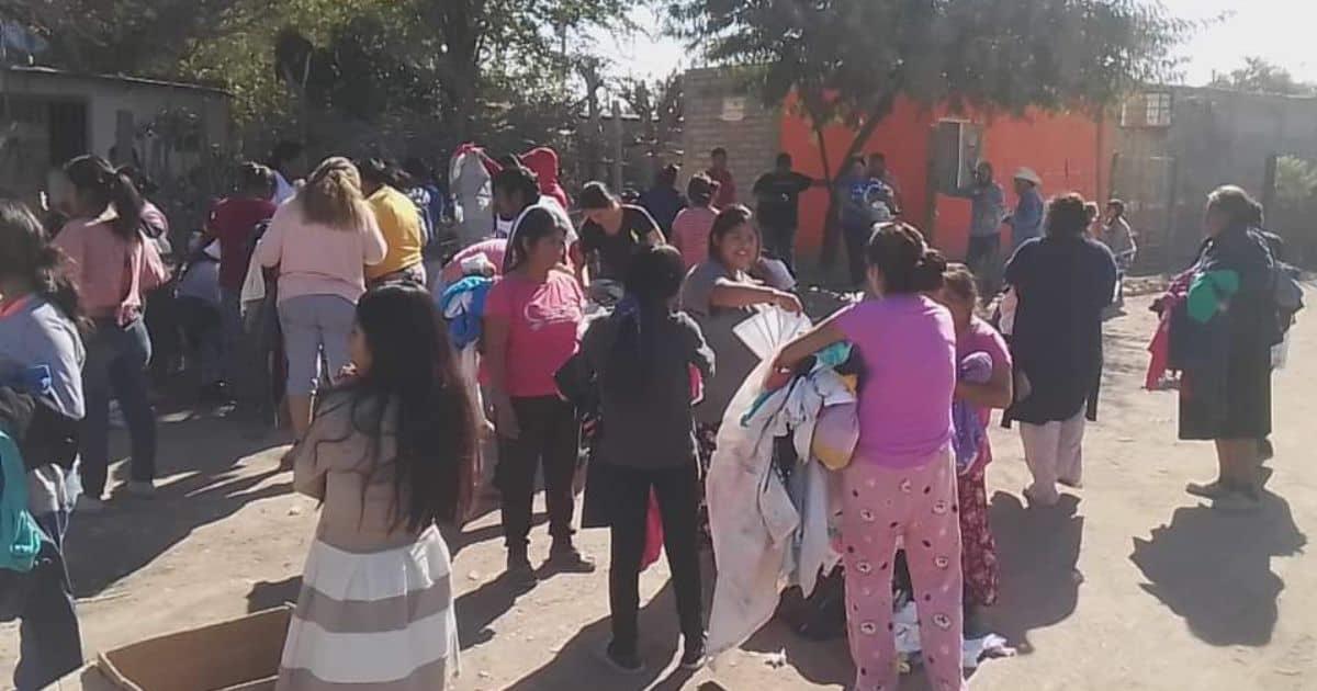 Apoyan con ropa y comida a decenas de familias en Las Palmitas