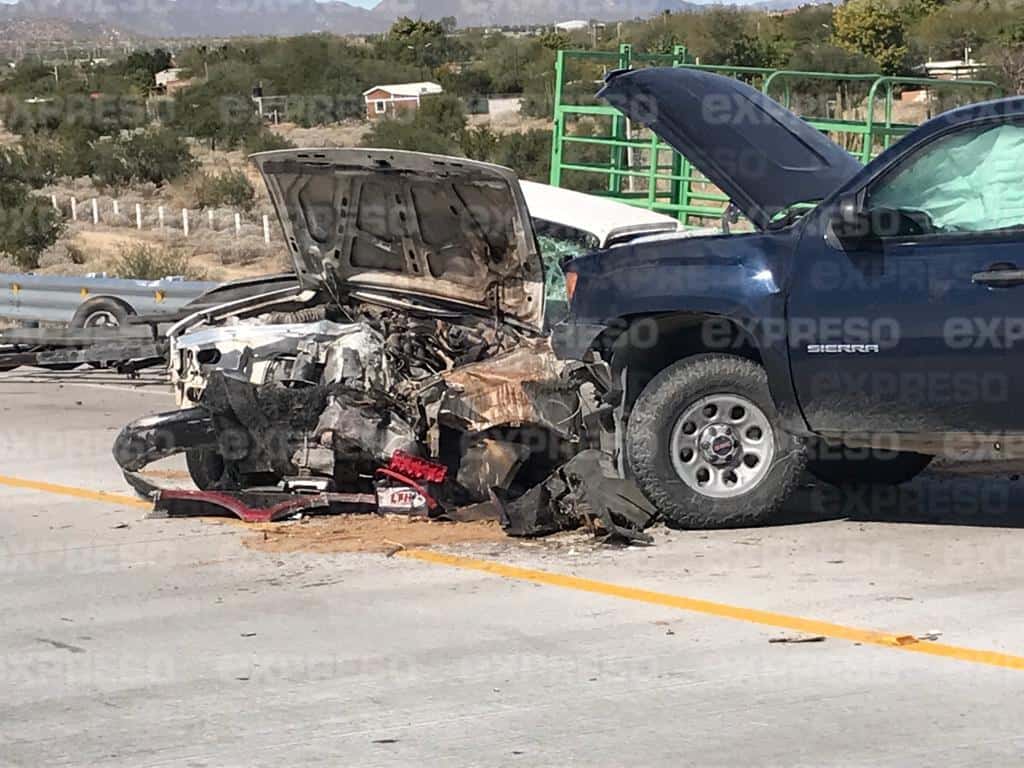 Aparatoso choque en el libramiento Hermosillo-Guaymas deja un lesionado