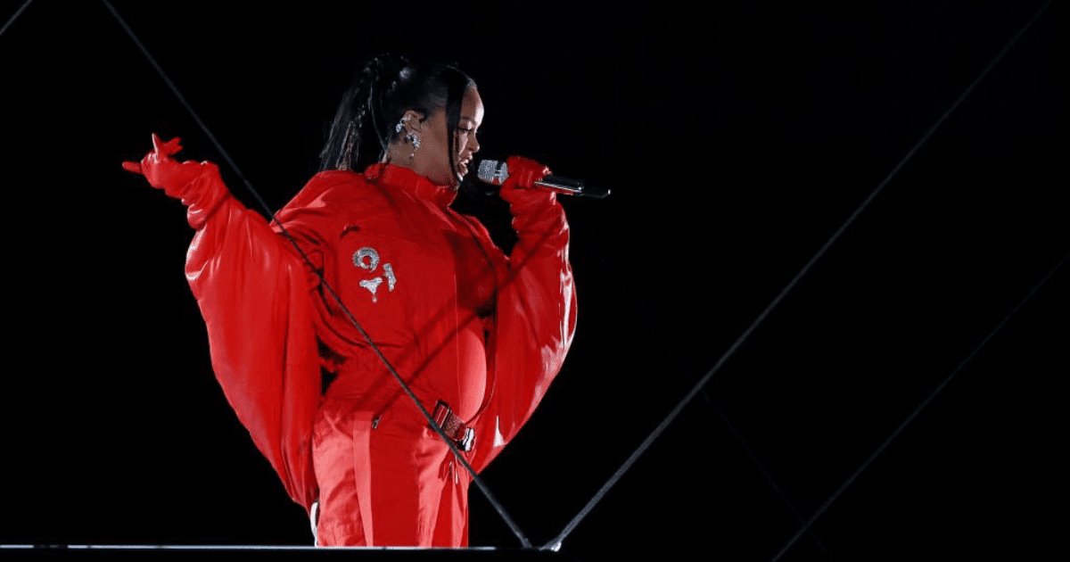 Tras su show en el Super Bowl hay una pregunta: ¿Rihanna está embarazada?