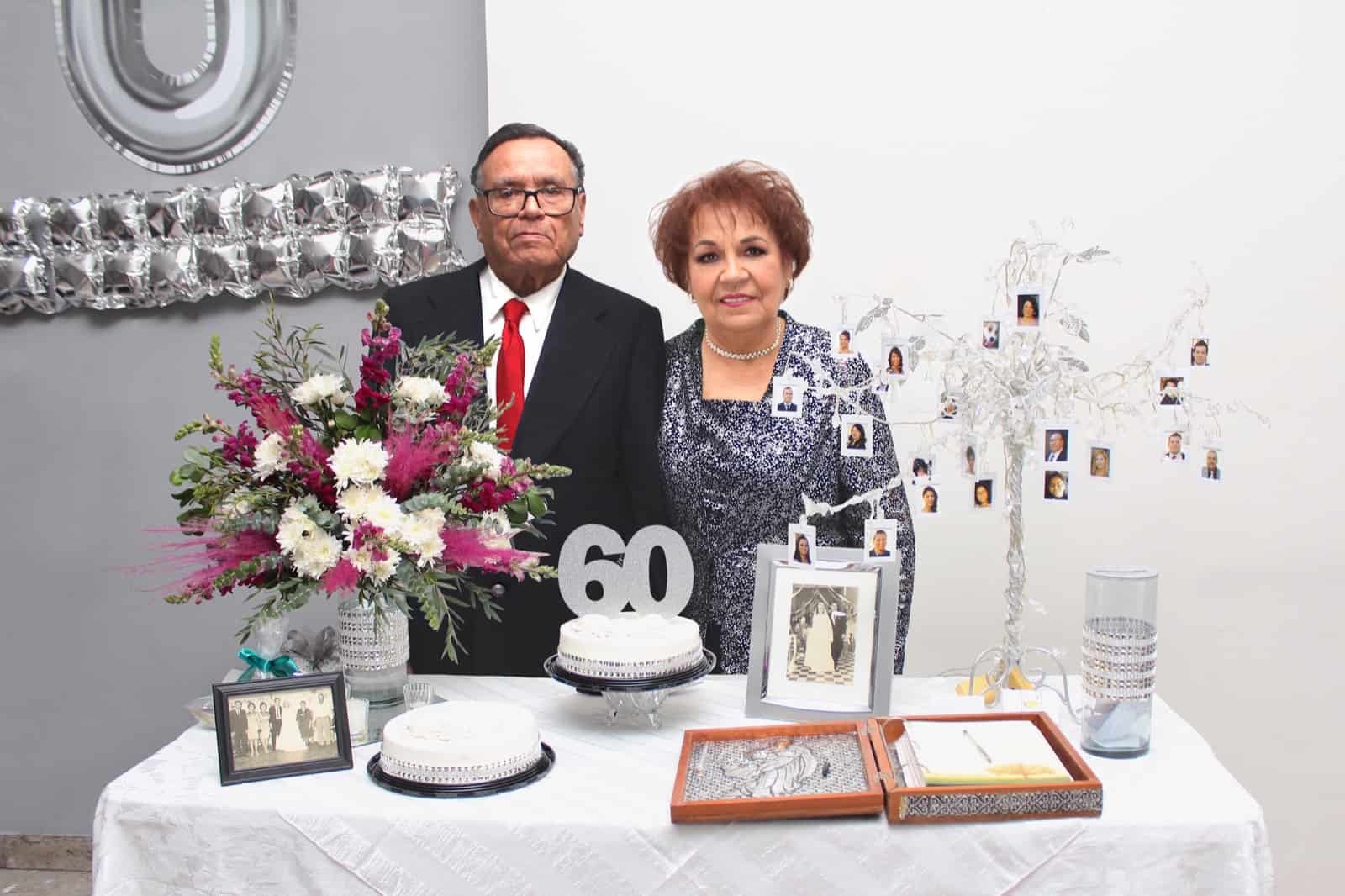 Celebran Laura Elena y José sus Bodas de Diamante