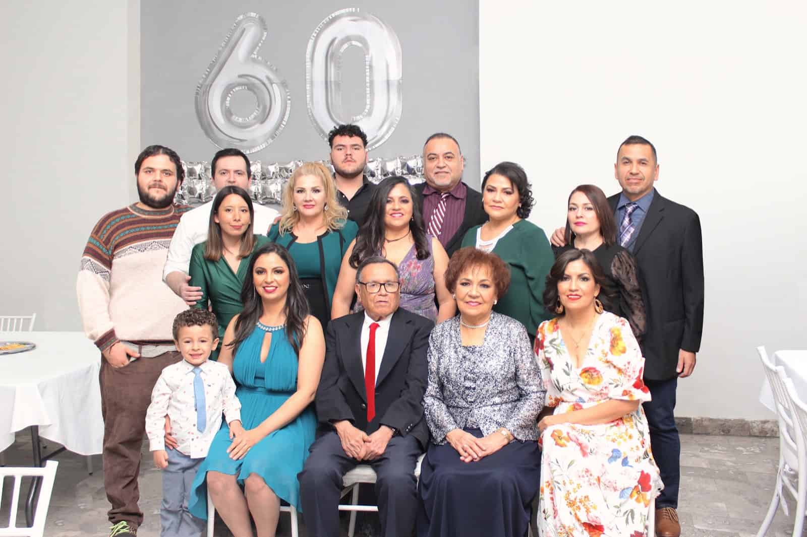 Celebran Laura Elena y José sus Bodas de Diamante