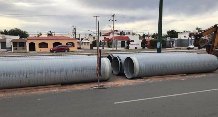 Inician trabajos de cambio de tuberías en Colosio y Solidaridad