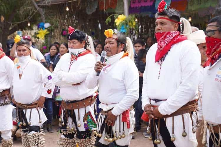 Etchojoenses celebran el 27 aniversario de radiodifusora indígena