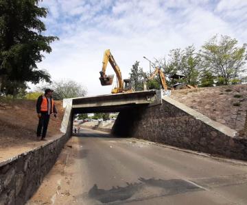 Inicia demolición para modernizar puente a desnivel; invertirán 65 mdp