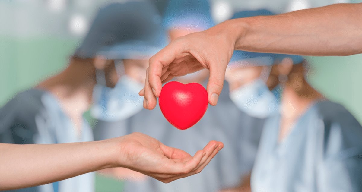 ¿Fue un regalo? Mujer recibe trasplante de corazón el 8M