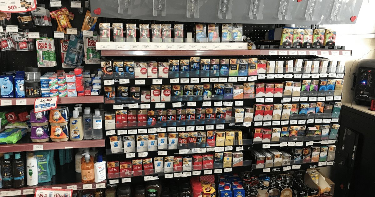 Exhibidores de tiendas Oxxo vuelven a mostrar cigarros sin restricción