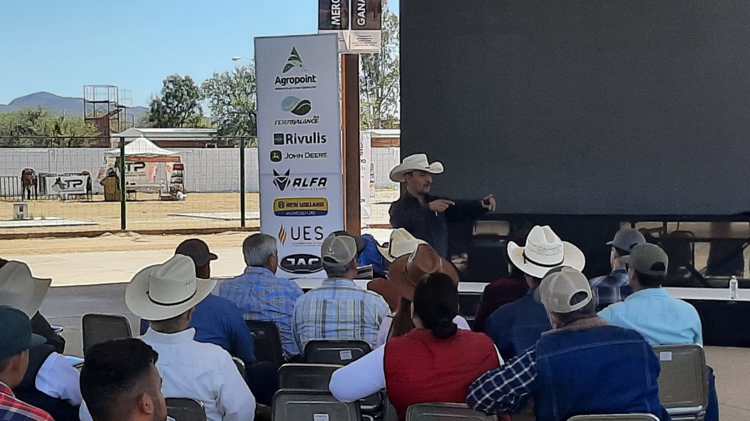 Productores disfrutan del segundo día de la ExpoAgro del Río Sonora